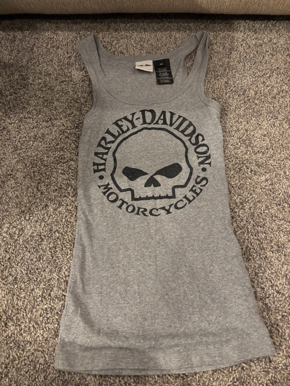 Harley-Davidson Gray Ribbed Tank with Black Skull Emblem